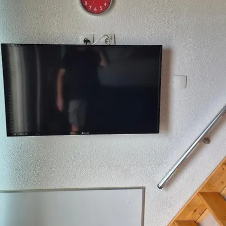 Port Dauphin 92, Mezzanine Climatise, Vue Centre Port