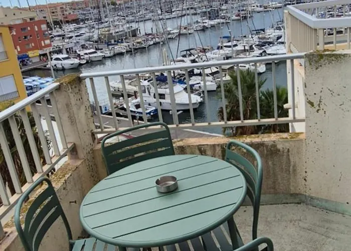 Port Dauphin 92, Mezzanine Climatise, Vue Centre Port Agde