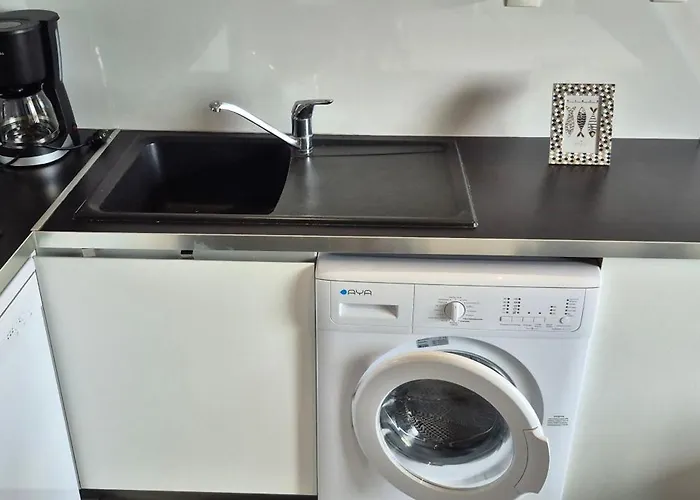 Port Dauphin 92, Mezzanine Climatise, Vue Centre Port *