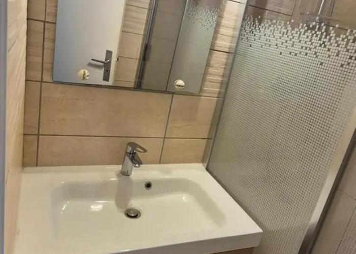 Apartment Port Dauphin 92, Mezzanine Climatise, Vue Centre Port *