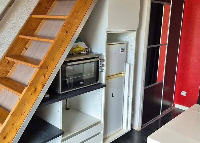 Port Dauphin 92, Mezzanine Climatise, Vue Centre Port *