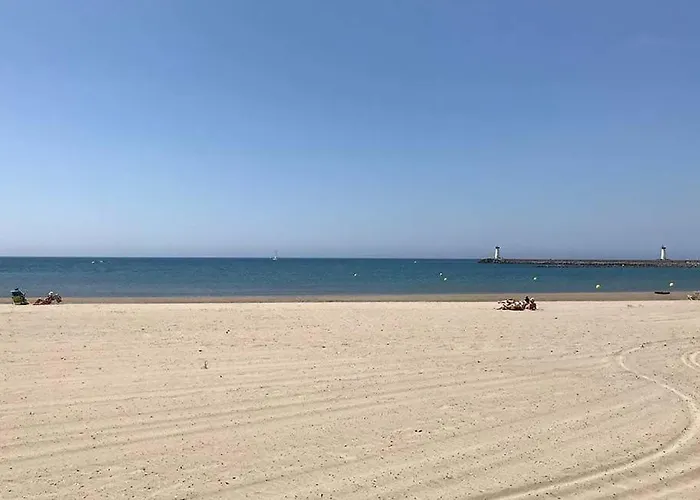 Apartment Port Dauphin 92, Mezzanine Climatise, Vue Centre Port