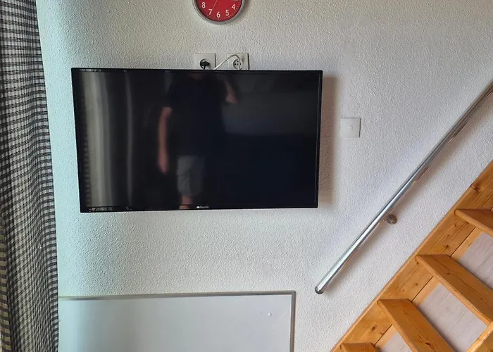 Port Dauphin 92, Mezzanine Climatise, Vue Centre Port